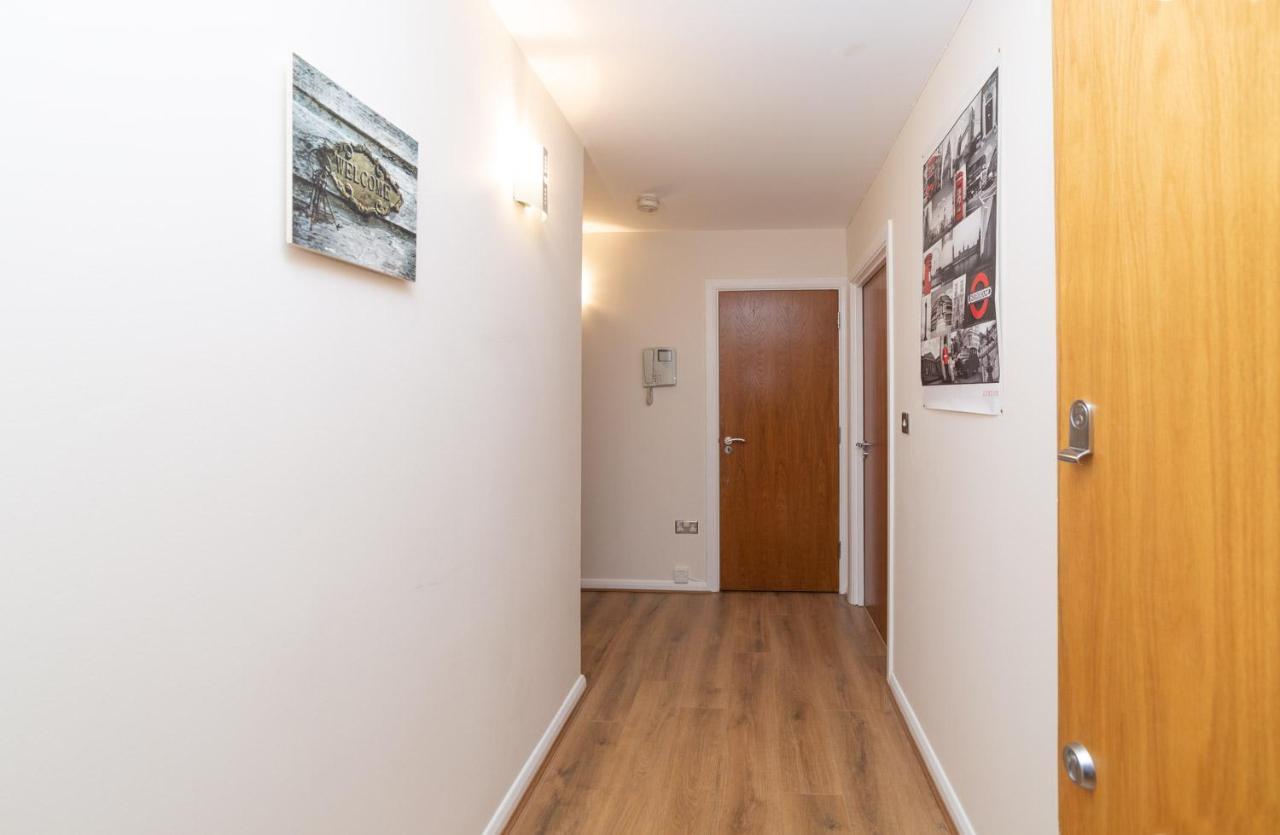 לונדון Royal Crossharbour Apartment מראה חיצוני תמונה